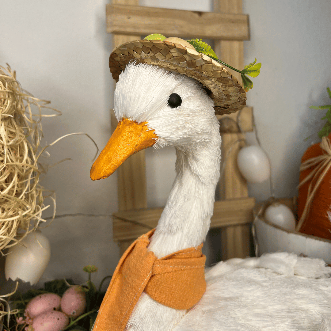 Pata Branca Com Chapeu 30cm
