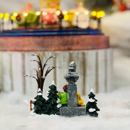 Cenário Natal Casal na Praça 12x11,5x5,5cm
