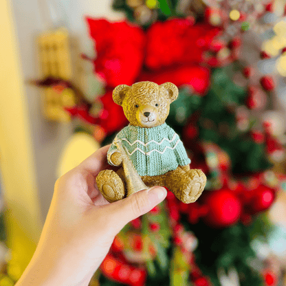 Urso Natalino Sentado Verde de Resina 10cm