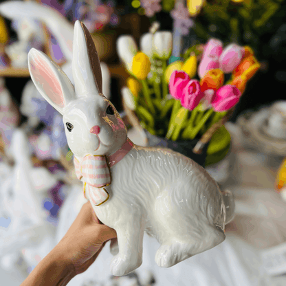 Coelho Com Lacinho Branco e Rosa de Cerâmica 19x13x29cm