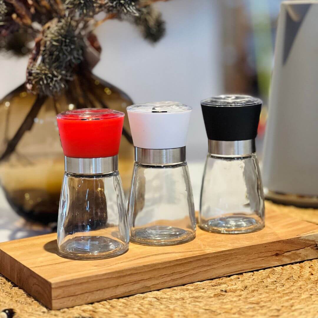 Moedor de Tempero Vidro Com Tampa Preta - 170ml