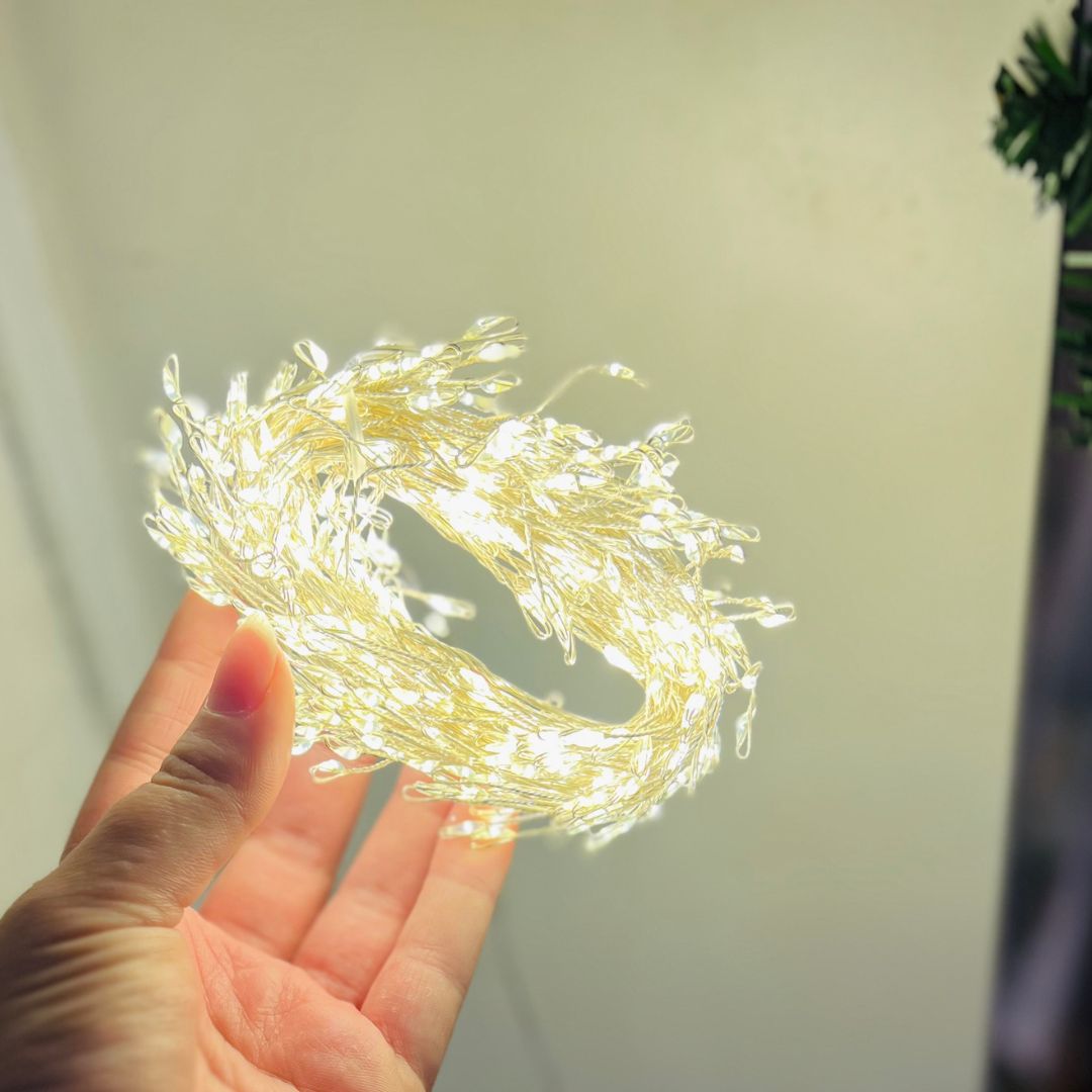 Luz Decorativa Festão Fio de Fada – 400 LEDs Branco Quente Bivolt 4m