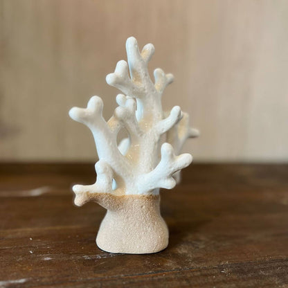 Escultura Decorativa em Cerâmica Coral – 17x15x8cm