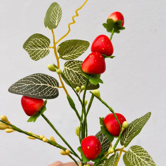 Galho Decorativo Morango Vermelho – 35cm