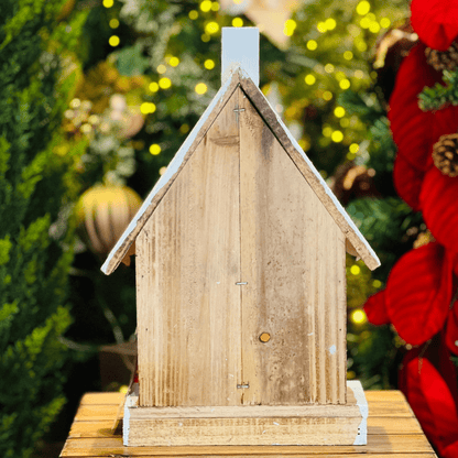 Casa Natalina Com Led de Madeira 36x24x9cm