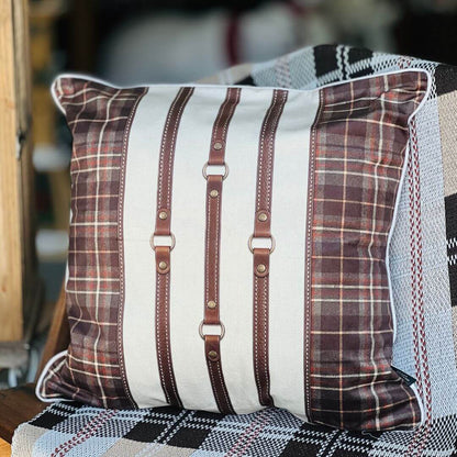 Capa Almofada Tiras Fivela (Coleção Equestre) - 50cm