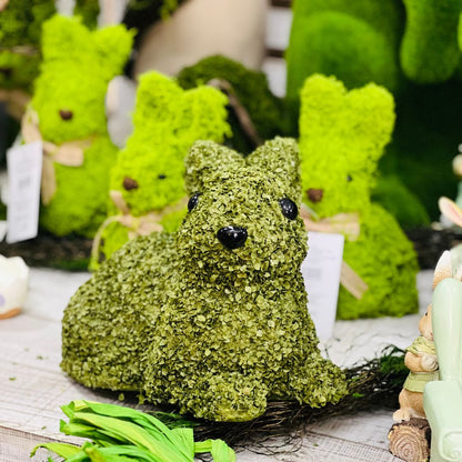 Coelho Decorativo Grama Verde - 28cm