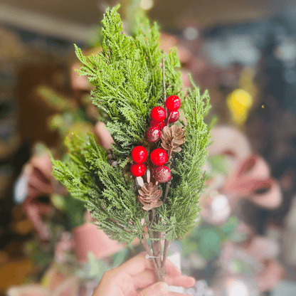 Galho Cipreste Com Pinha e Berries Toque Real 45cm