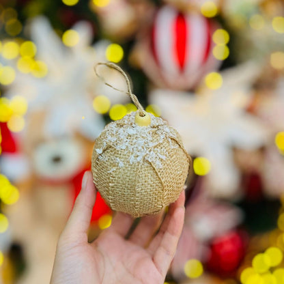 Caixa com 2 Bolas de Natal Decorada Natural 8cm