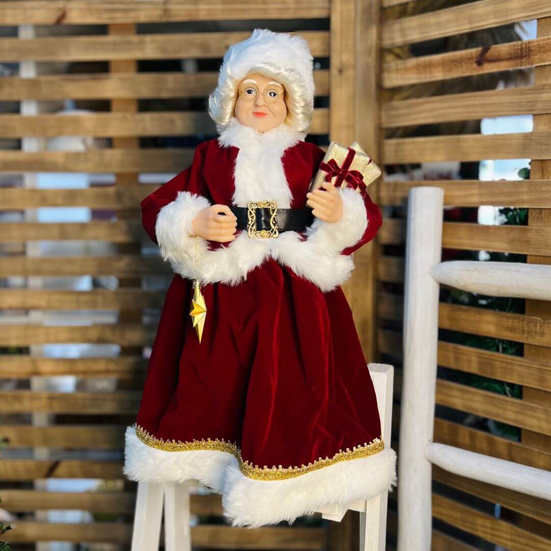 Mamãe Noel Clássica em Pé – 60cm