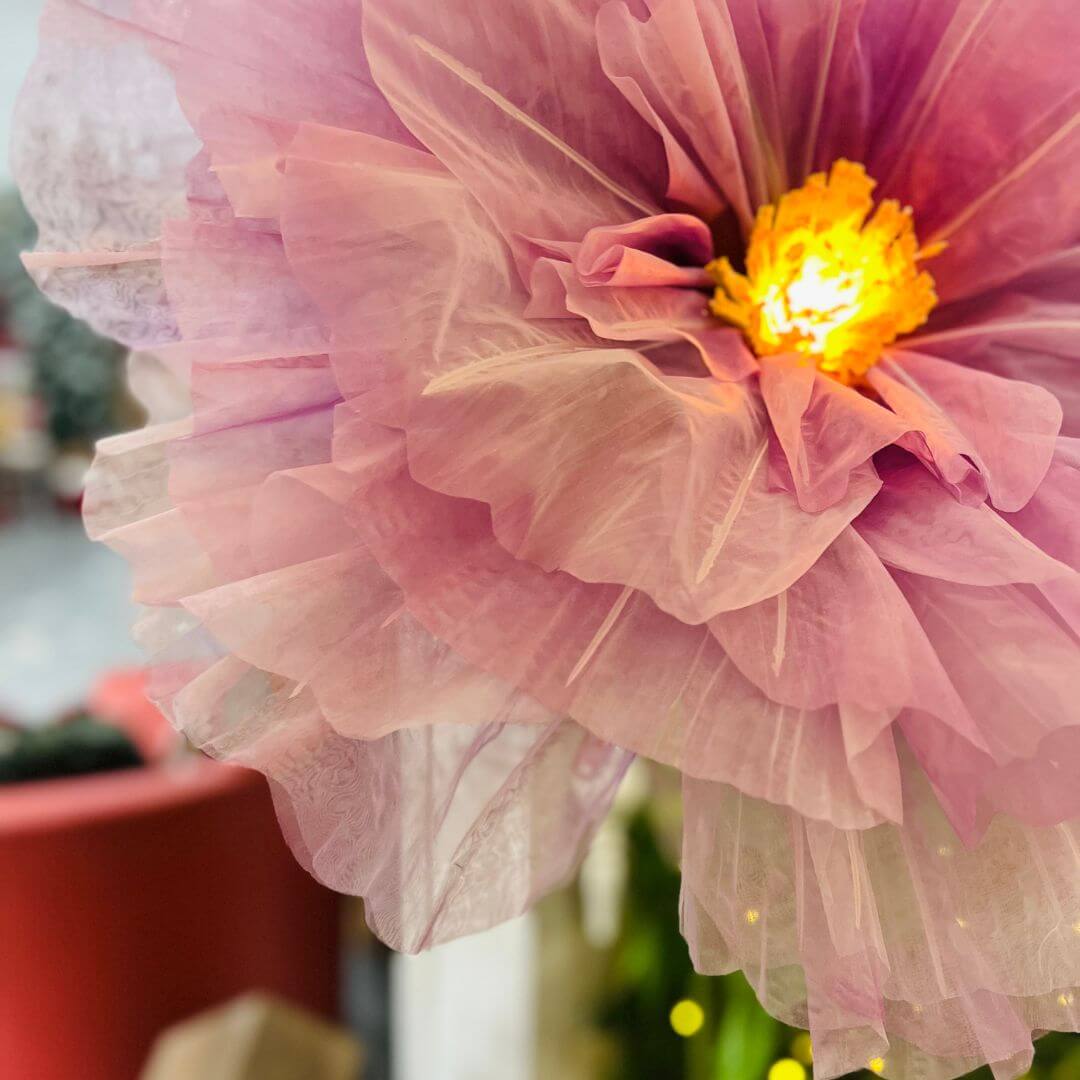 Flor Decorativa de Organza com LED Bivolt Lilás – 1,7m