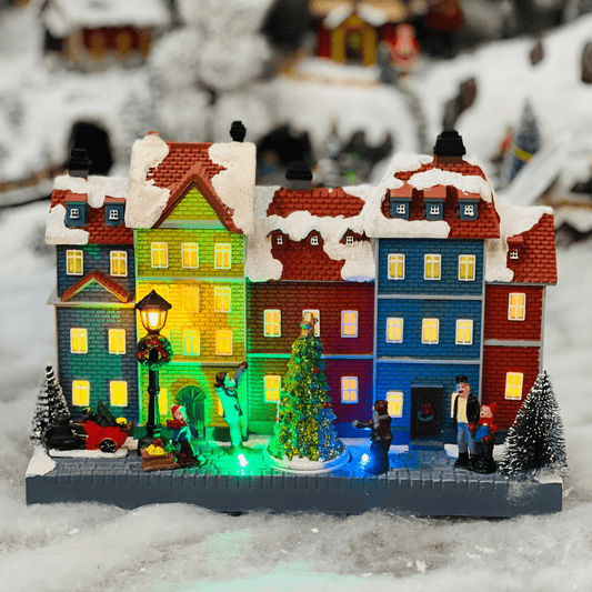 Vila Colorida Natalina Com Led e Movimento 28x9x20cm