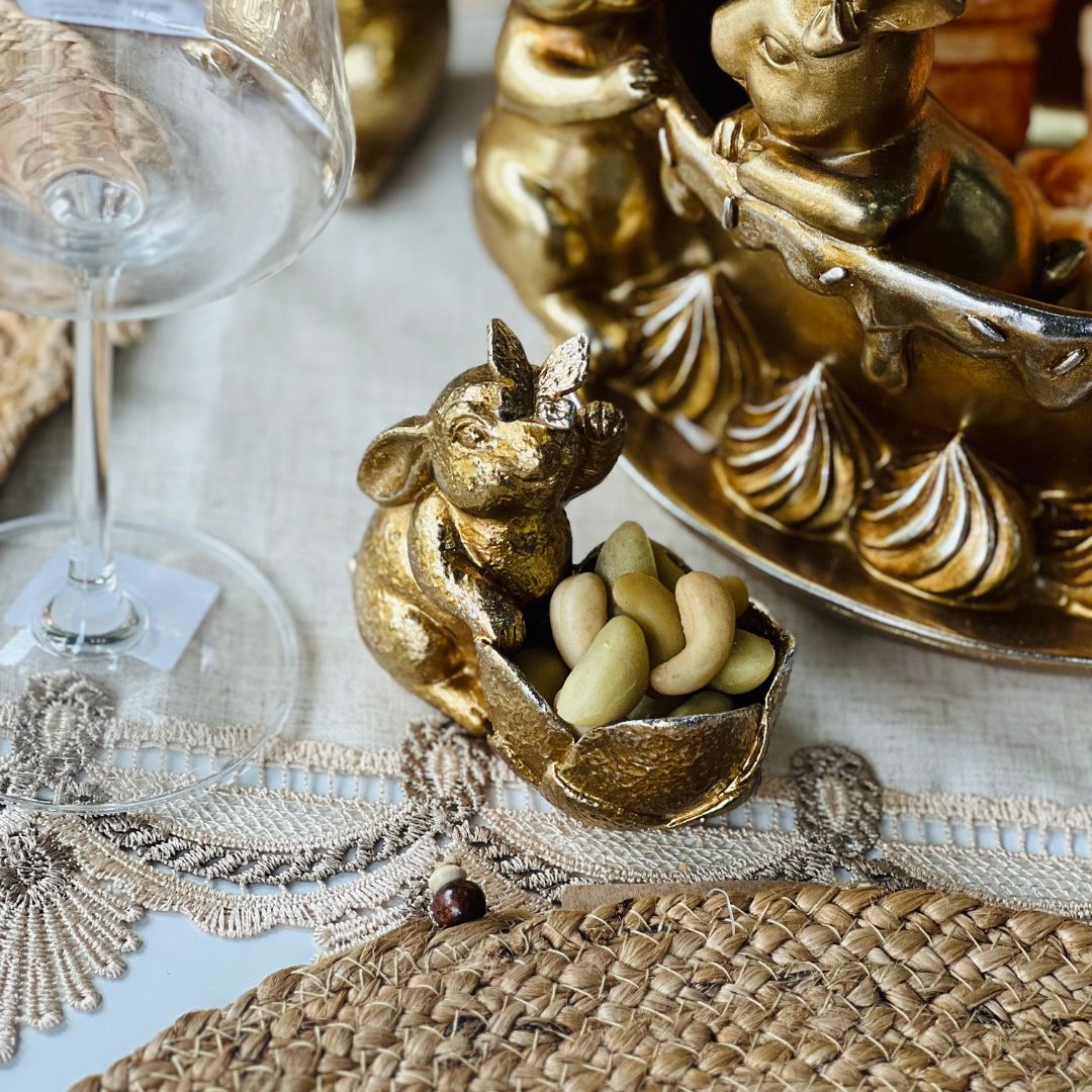 Coelho Dourado com Cesto - 9cm