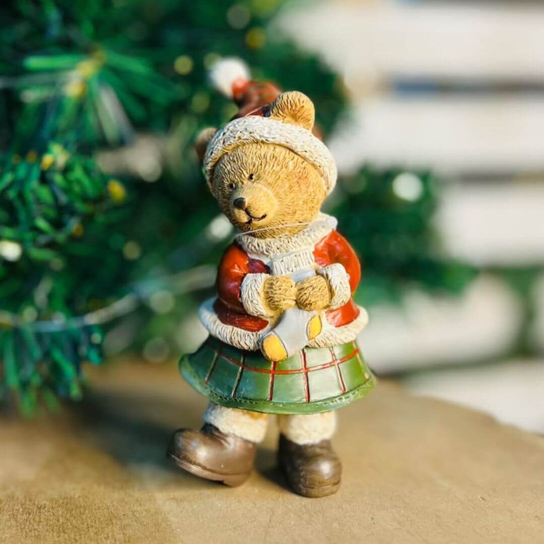 Urso Menina Resina  - 14cm Vermelho Verde