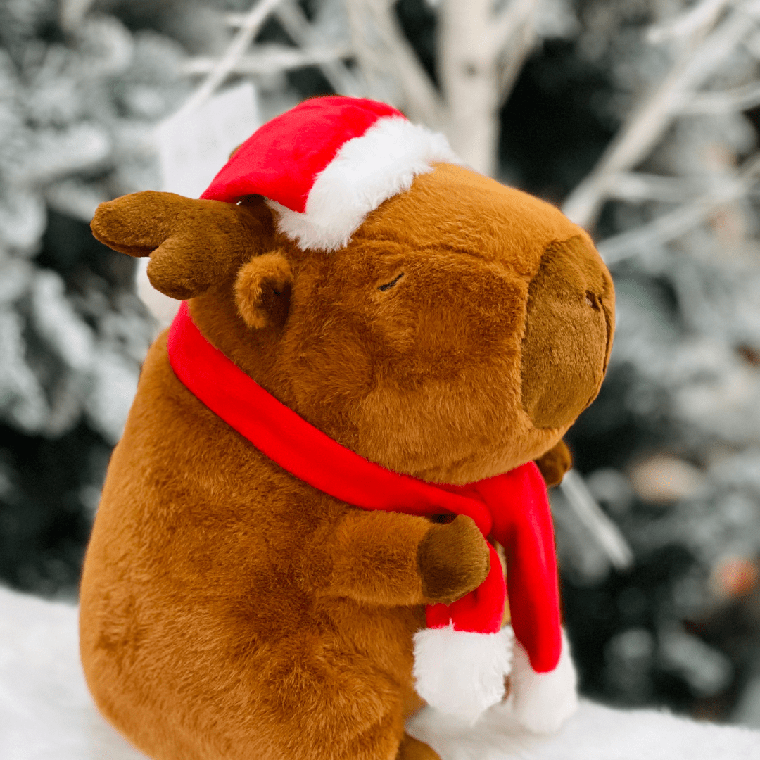 Capivara Natalina de Pelúcia 28cm