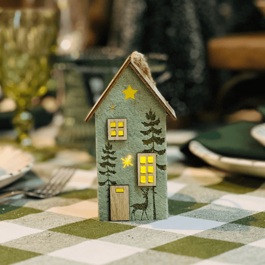 Casa Natalina Verde Com Led 13cm - para Pendurar
