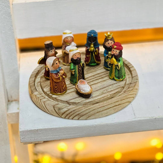 Presépio em Poliresina com 8 Figuras – 5cm