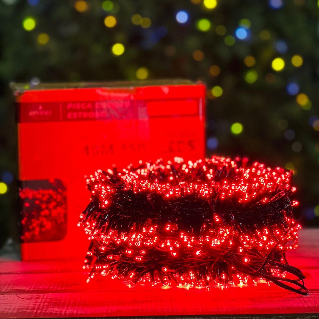 Pisca Estrobo - 40m - 1500 Leds - Vermelho - Bivolt