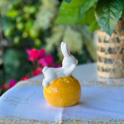 Coelho com Frutinha - 13cm