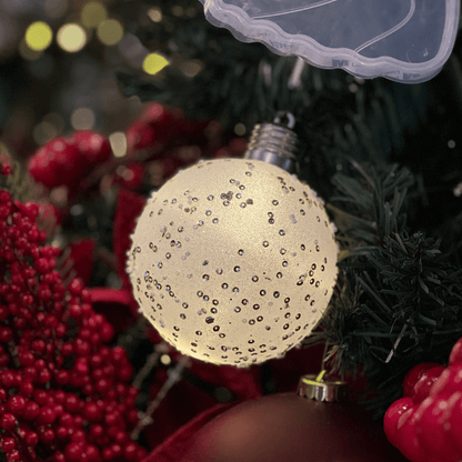 Bola Natalina Branca Glitter Com Led 10cm 1un