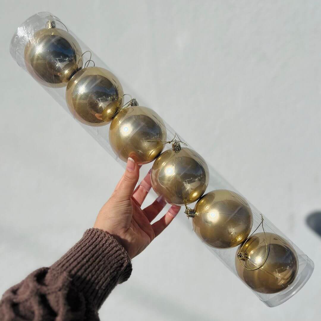 Jogo de Bolas Natalinas Peroladas Douradas – 8cm (6 Peças)