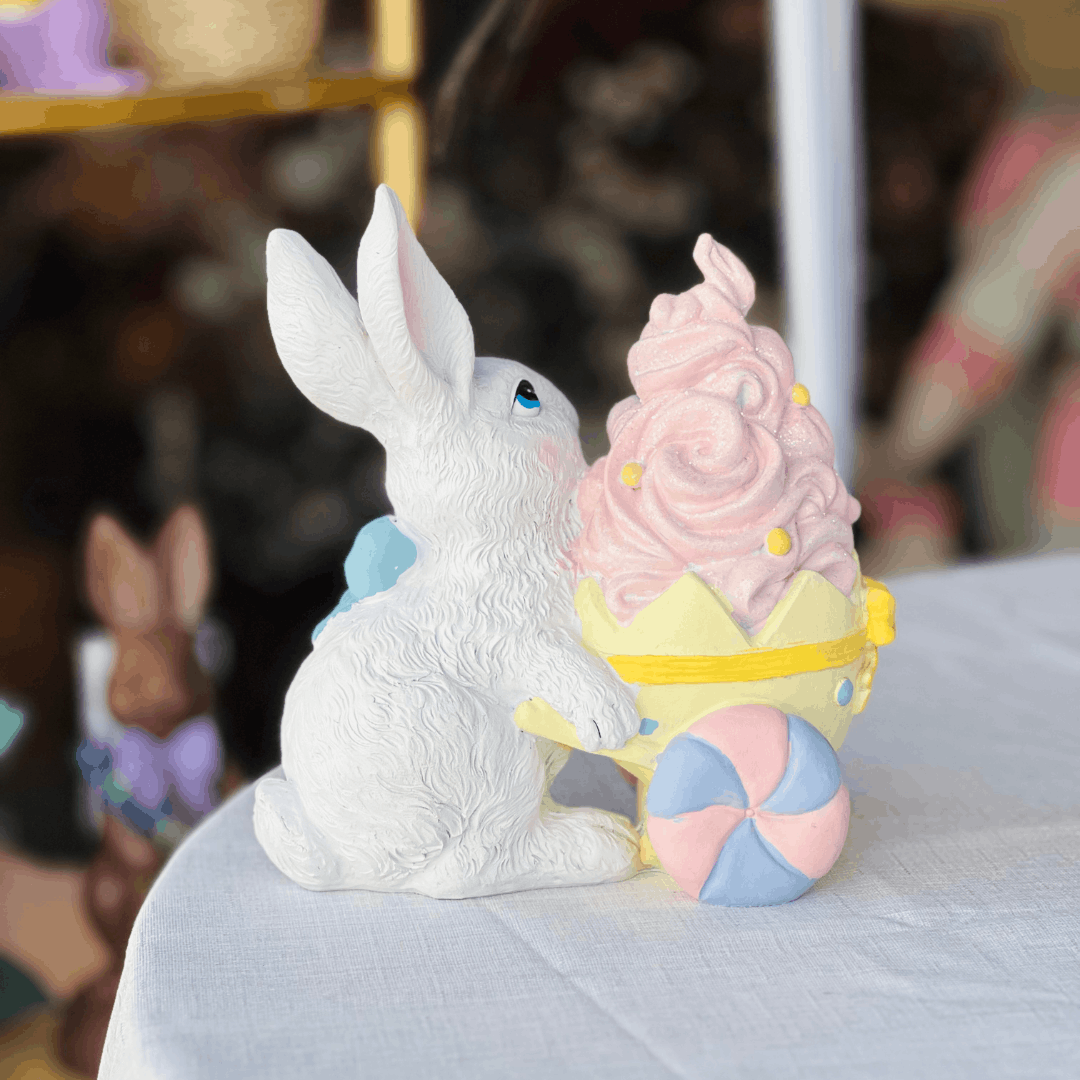 Coelho Com Carroça de Sorvete de Resina 18,8x12,1x20cm