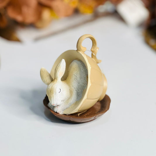 Coelho Dentro da Xícara - 8cm Resina (04)