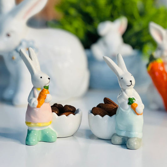MIni Casal de Coelhos Com Cestinha - 11cm (230095)