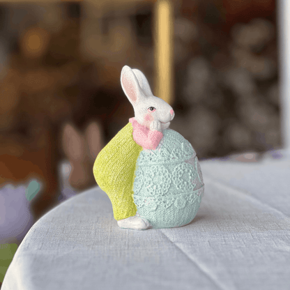 Coelho Com Ovo Azul de Resina 13cm