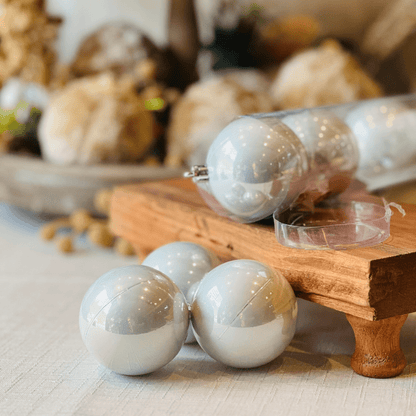 Jogo Com 6 Bolas Natalinas Peroladas Prata 6cm