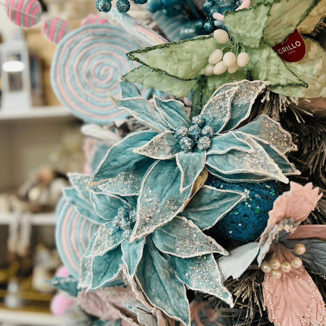 Flor Natalina Poinsetia Aveludada Azul Claro 28x59cm