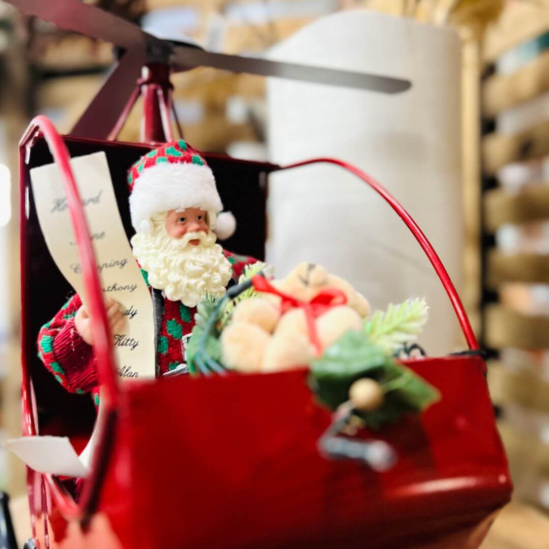 Adorno Papai Noel no Helicóptero