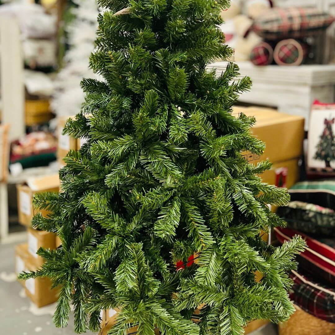 Árvore de Natal Ipanema – 150cm | 480 Hastes | Verde