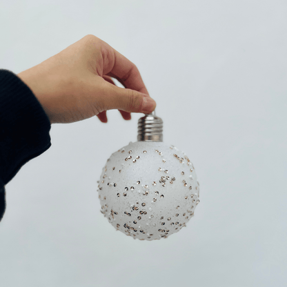 Bola Natalina Branca Glitter Com Led 10cm 1un