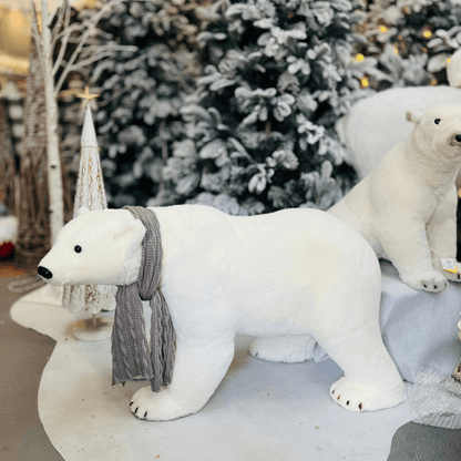 Urso Polar Natalino Com Cachecol Branco e Cinza 90x50cm