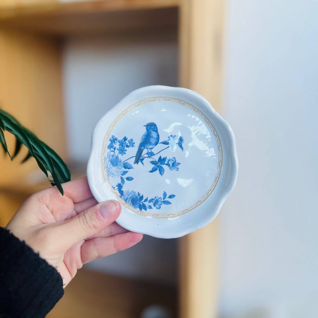 Xícara de Café com Pires Íris Azul