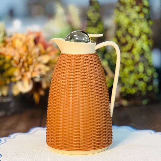 Garrafa Térmica de Plástico Marrom Com Tampa Dourada New Rattan - 1L