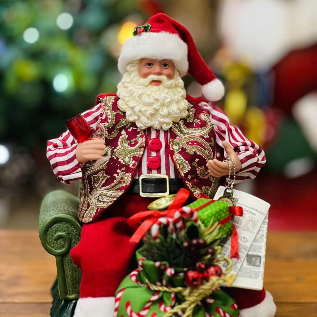 Papai Noel Sentado no Sofá - 28cm