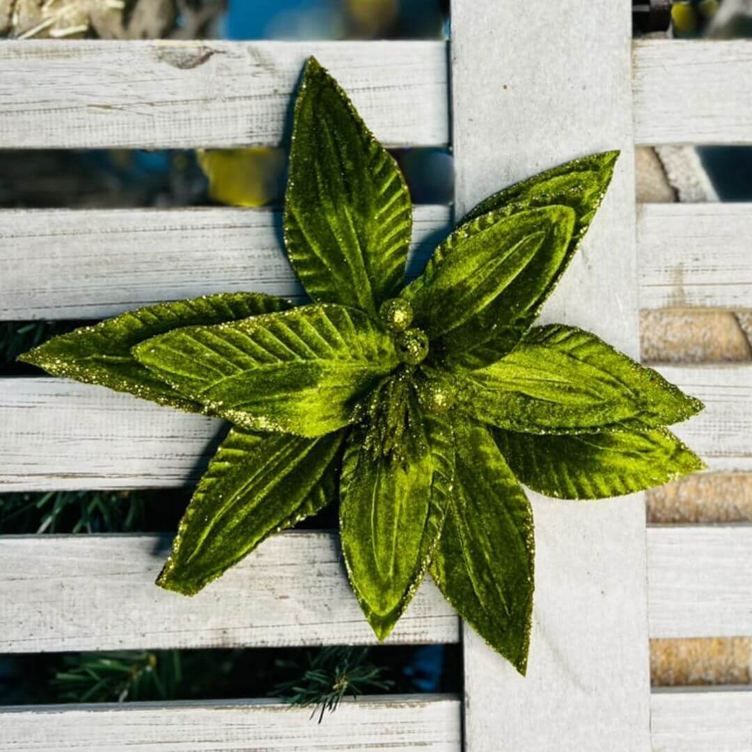Flor Natalina de Veludo com Glitter Verde – 30cm