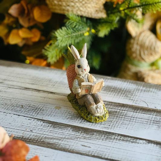 Coelho Lendo Livro - 10cm
