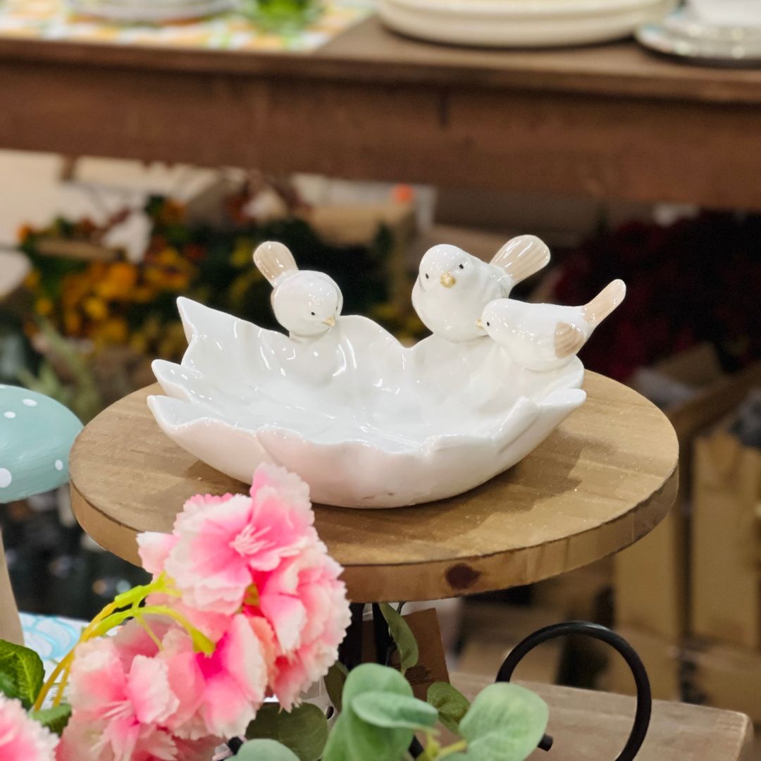 Petisqueira de Folha Branca Com 3 Passarinhos Porcelana - 19cm