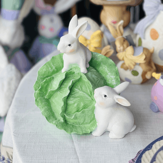 Cenário Coelhos no Alface de Resina 22cm