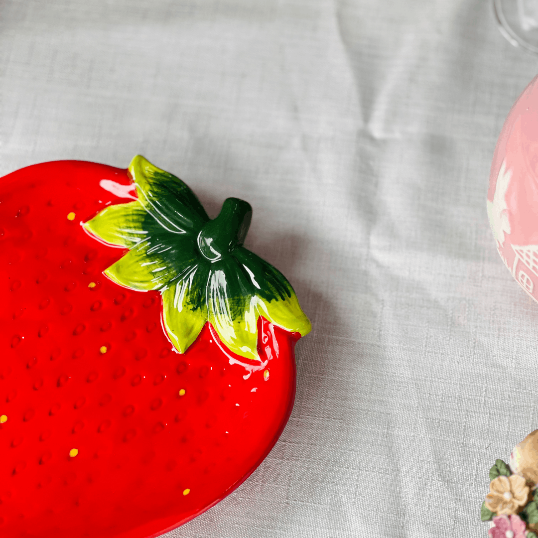 Travessa Morango de Cerâmica 26cm