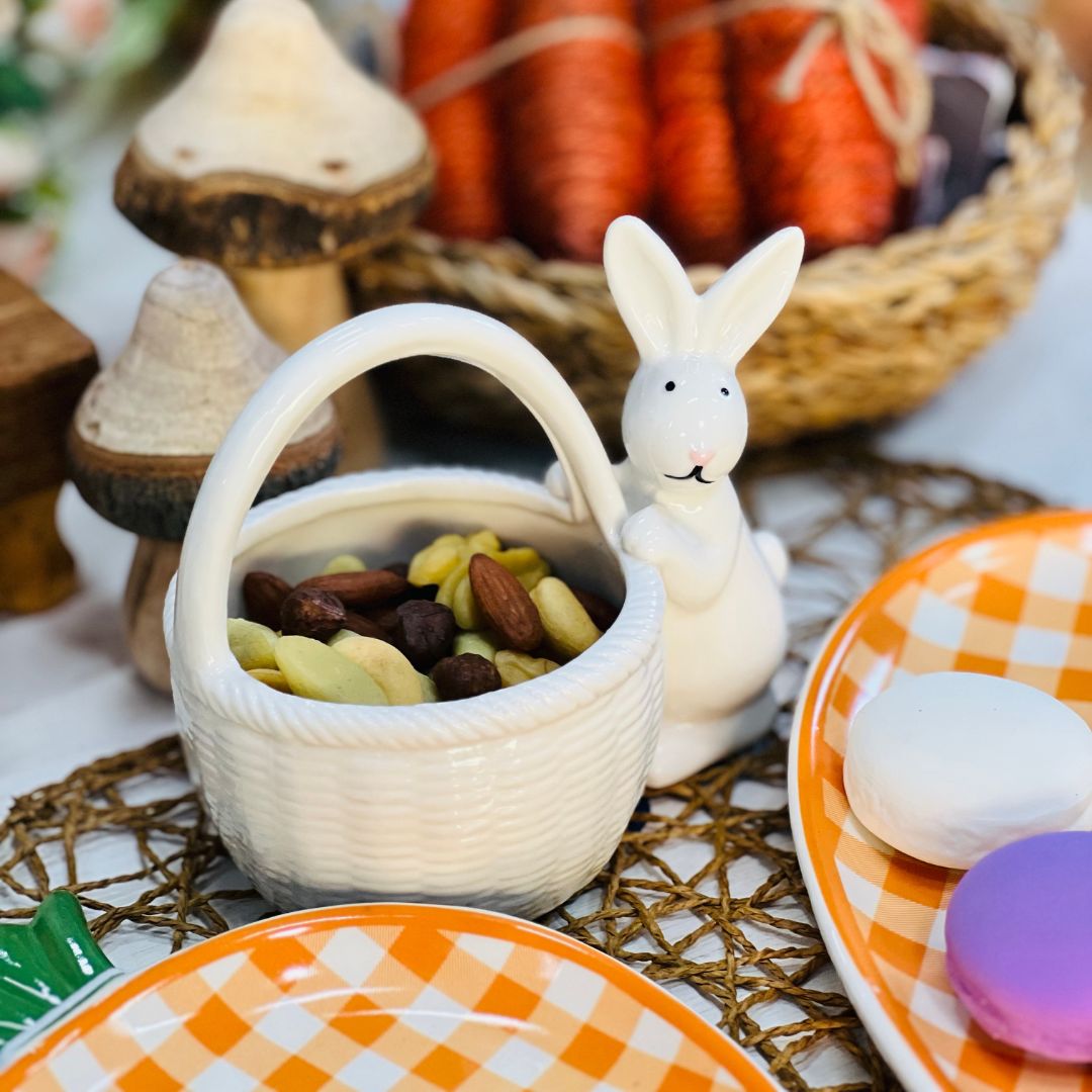 Cesta Decorativa Com Coelho - 13,9cm